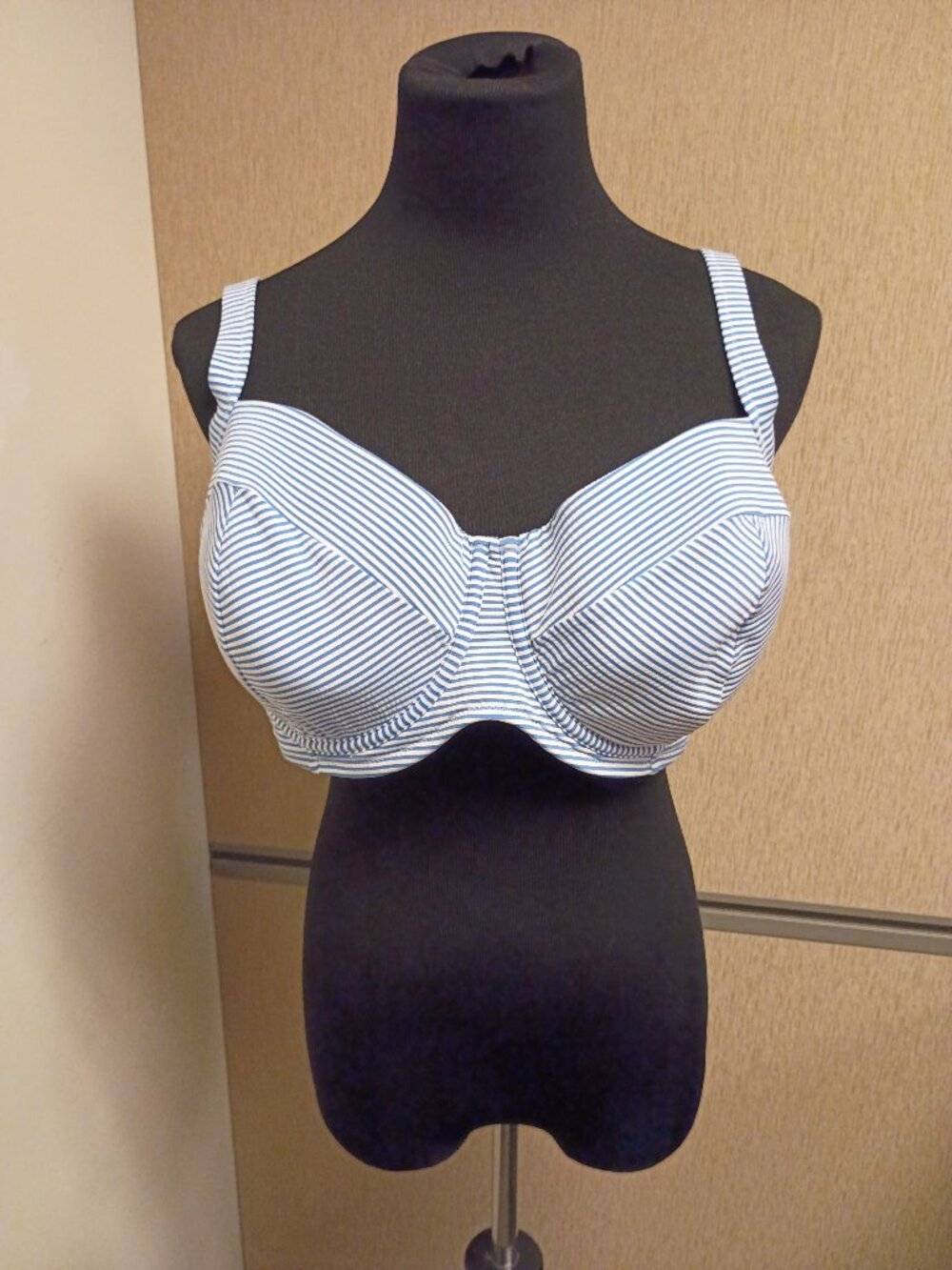 Land's End Swimwear Bikini Top Size 42D